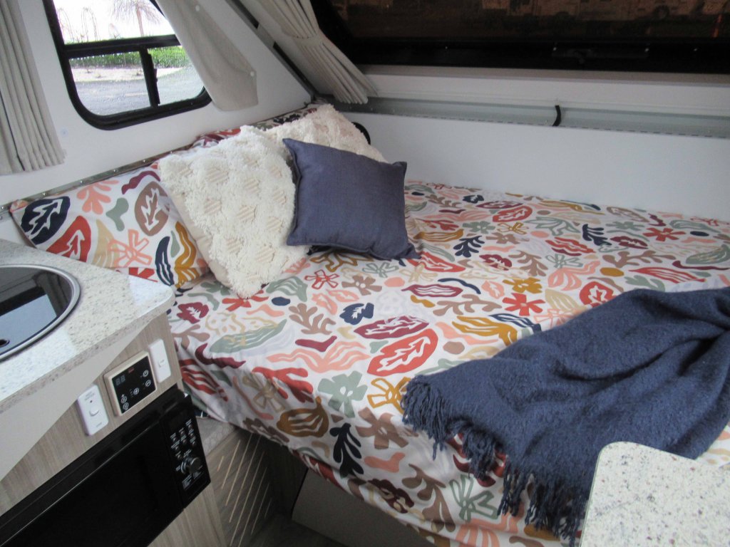 Donehues_Leisure_New_Avan_Cruiseliner_Adventure_Plus_Camper_Mt-Gambier_1235315-1024x768